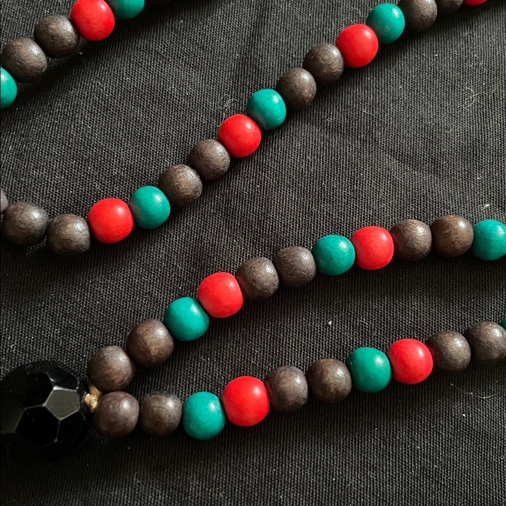 Hand assembled beaded necklace love the journey - Picture 4 of 5